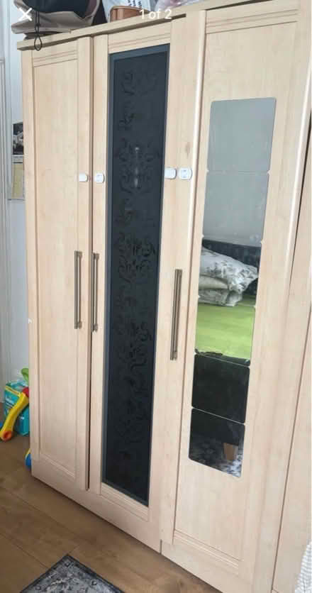 Photo of free 3 door wardrobe (Harringay N4) #1