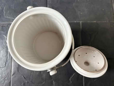 Photo of free Ceramic Kitchen Compost Caddy (Ipswich IP4) #2