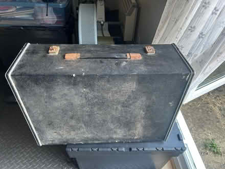 Photo of free DJ single records travailing case (Watford WD24 Tudor) #2