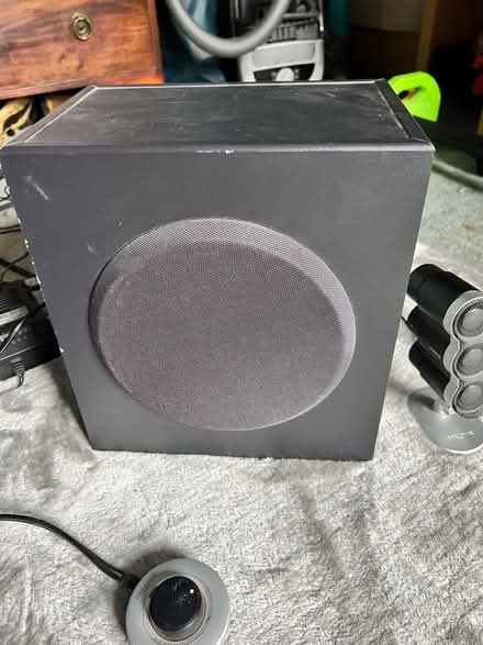 Photo of free Speakers. Subwoofer + Satellites (Castle MK40) #2