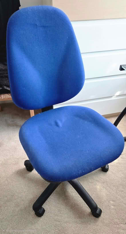 Photo of free A blue office chair (Bournemouth BH1) #2