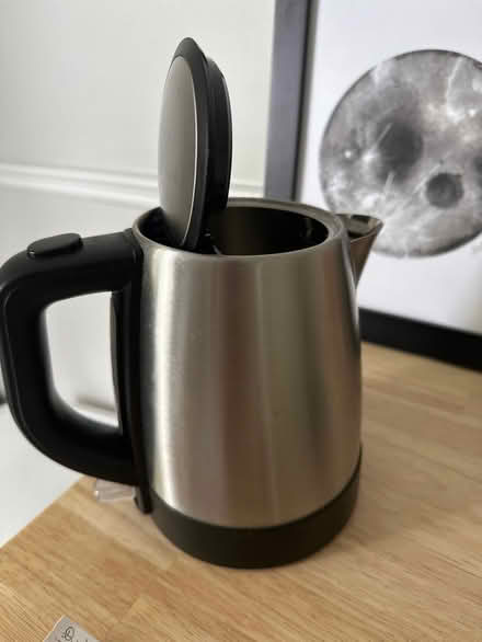 Photo of free 1L kettle (Bells corners) #2
