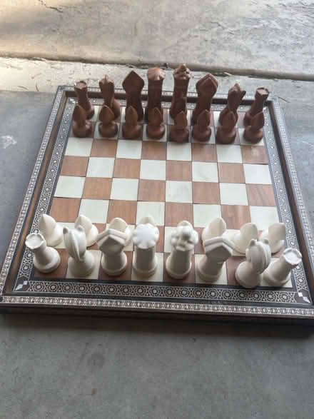 Photo of free Chessboard and pieces (Los Gatos near Pollard Safeway) #1
