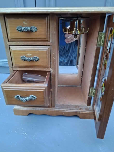 Photo of free Jewellery Store (Redhill RH1) #2