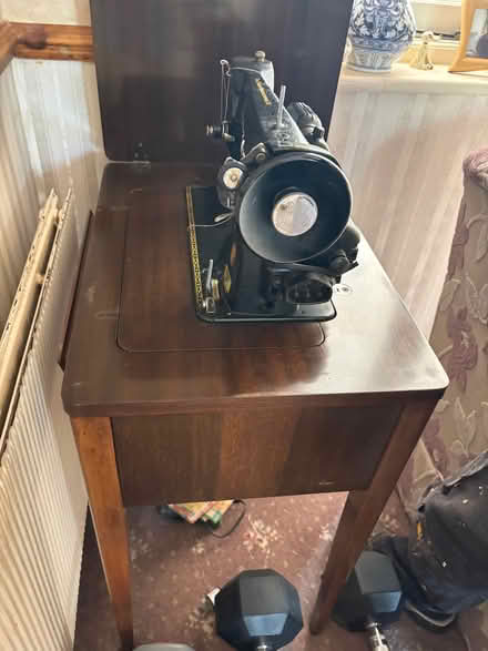 Photo of free Singer sewing machine (Shenfield CM15) #1