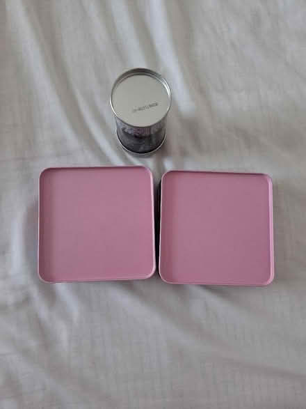 Photo of free Selection of metal tins (Loscoe Grange DE75) #2