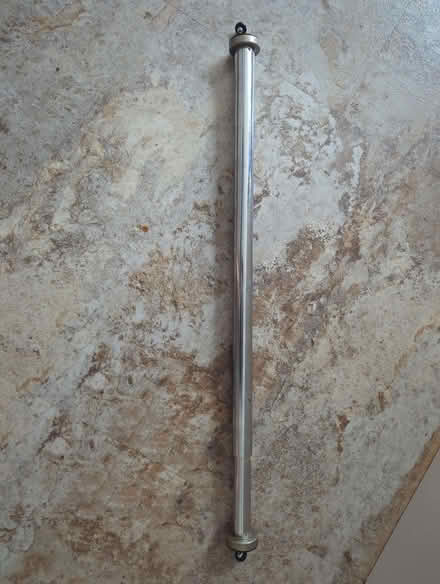 Photo of free Adjustable chin up bar for doorway (Wimbledon SW19) #1