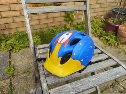 Photo of free Kids bike helmet (Swanston EH10 7H) #1