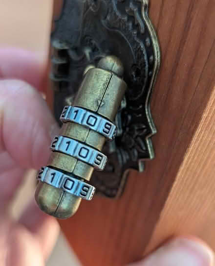 Photo of free Small Wooden Box with Lock (Bromsgrove B61) #3