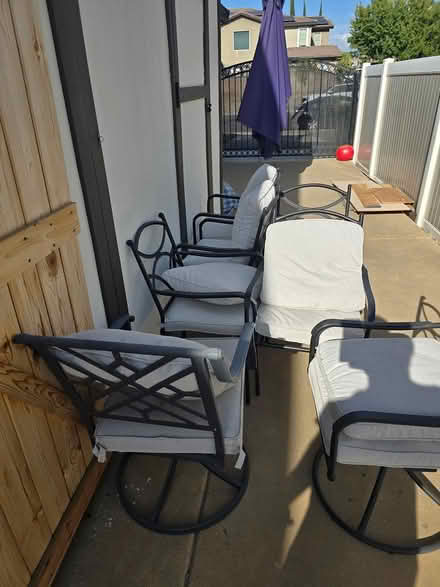 Photo of free patio furniture (West Murrieta) #1