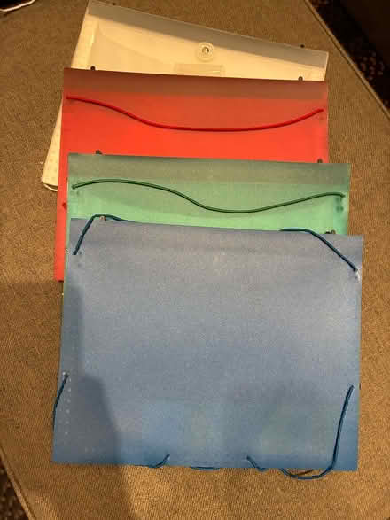 Photo of free Plastic file folders (Morningside) #1
