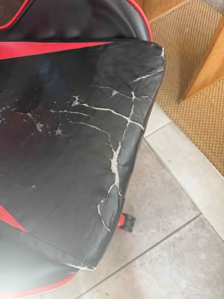 Photo of free Gaming chair (Formby L37) #3
