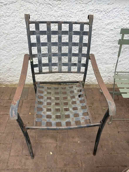 Photo of free Black metal chair (Colney Hatch N10) #1