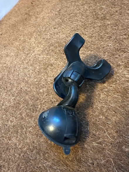 Photo of free Suction phone holder (Se6 2ha) #2