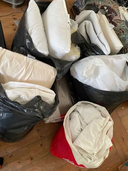 Photo of free Various old beddings and pillows and electric blanketd (Chiswick W4) #1