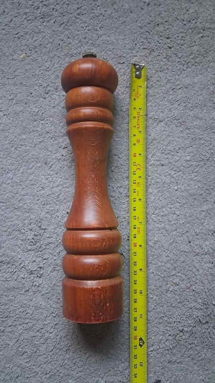 Photo of free Salt and Pepper grinder (BD8) #3