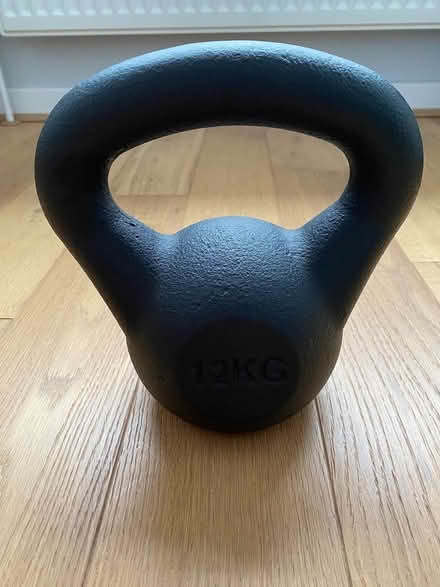 Photo of free Kettlebells (6kg & 12kg) and 2kg Dumbbells Set (Emlyn Gardens W12) #4