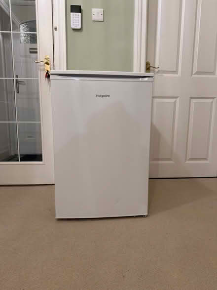 Photo of free Under counter Hotpoint Fridge with Freezer Box (Craigmount EH12) #1