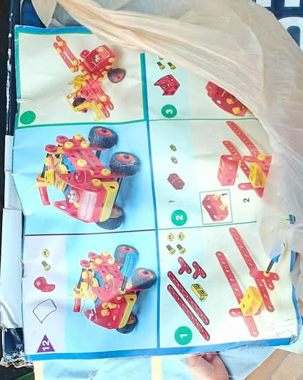 Photo of free Erector kit (wappingers ny) #1