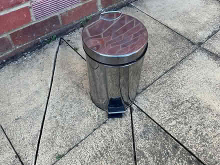 Photo of free Small steel pedal bin in good cond (SG4 0EP) #1