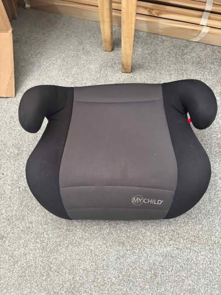 Photo of free Booster seat (Fontwell BN18) #1