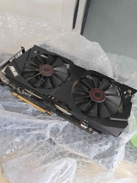 Photo of free Graphic card (Greenwich Peninsula SE10) #4