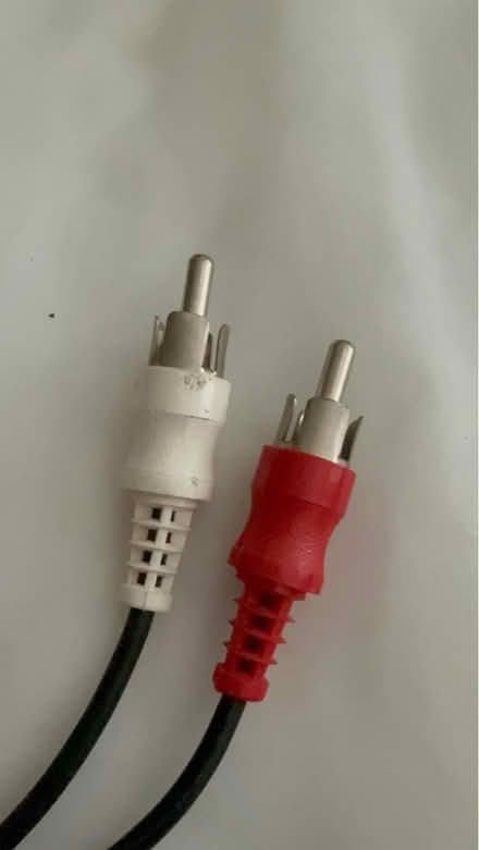 Photo of free Audio cables (Crossroads Mall - Bellevue) #2