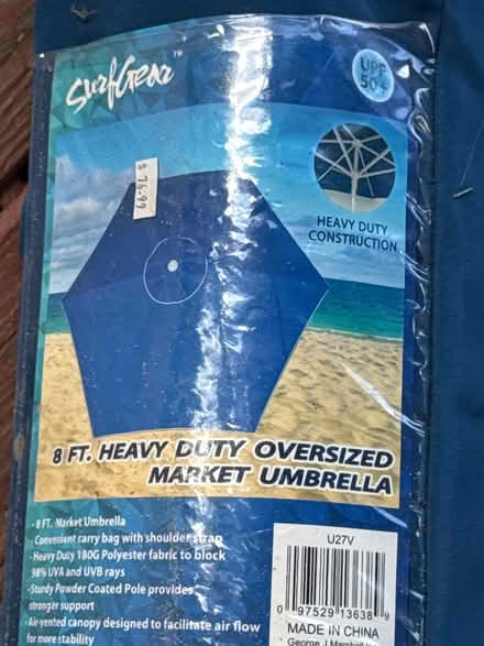 Photo of free 8 ft Heavy Duty Beach Umbrella (Alexandria, VA) #2