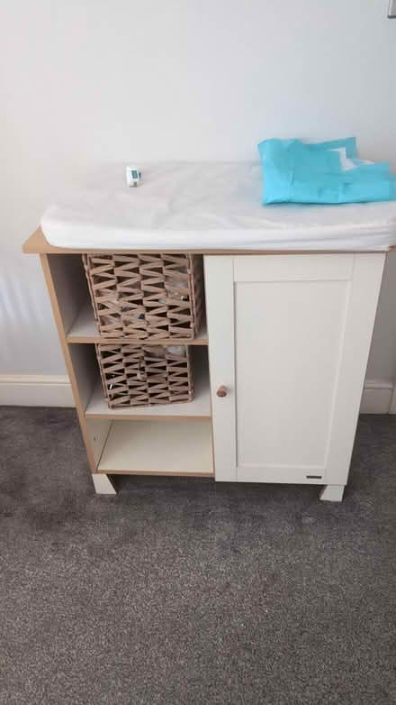 Photo of free Changing table (N4) #1
