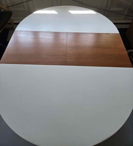 Photo of free Extendable round dining table (Fulwood PR2) #3
