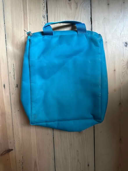 Photo of free Hanging toiletry bag (Se6 2ha) #3
