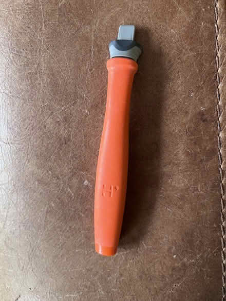 Photo of free H - Harry razor handle (Billericay CM12) #1