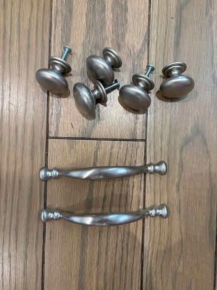 Photo of free Door and drawer knobs and pulls (Garden City, NY 11530) #1