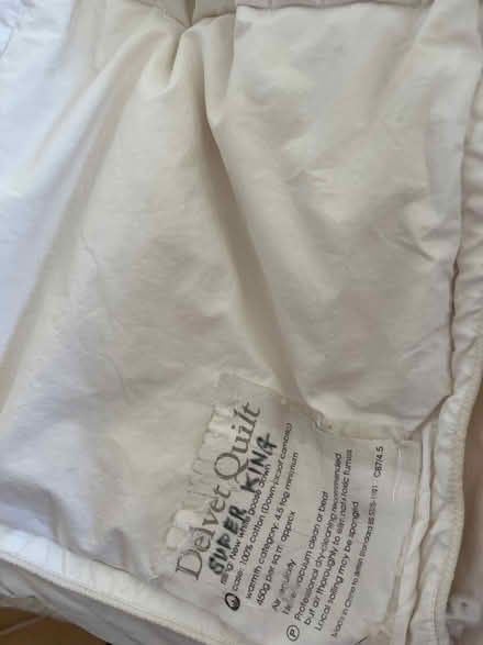 Photo of free 2 super king size duvets, good condition + 3 blankets (Crouch End N8) #2