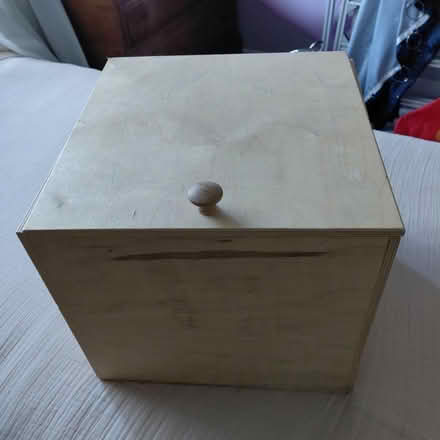 Photo of free Wooden box, hinges broken (Union City) #1
