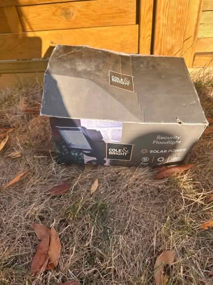 Photo of free Solar light (The) #1