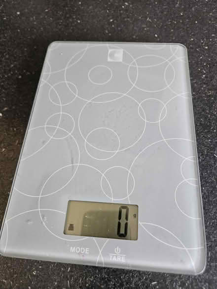 Photo of free Kitchen scales (Bracknell, RG12) #1