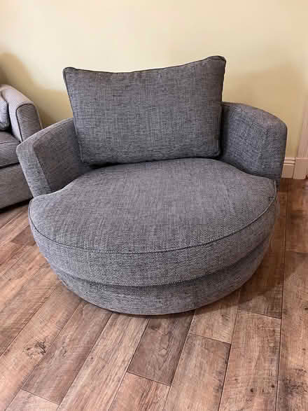 Photo of free Swivel sofa /chair (NE66) #1