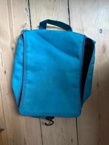 Photo of free Hanging toiletry bag (Se6 2ha) #2