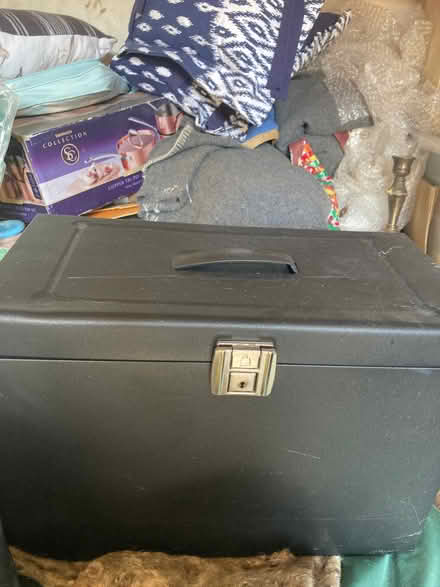Photo of free Metal filing box (Stanford-Le-Hope SS17) #1