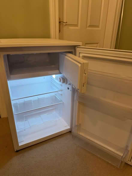 Photo of free Under counter Hotpoint Fridge with Freezer Box (Craigmount EH12) #3