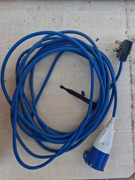 Photo of free Extension Cable / Caravan Fly Lead Wire CONVERTOR. (Manor Court E10) #1