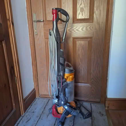 Photo of free Dyson DC25 vacuum cleaner SPARES OR REPAIR (Liss Forest GU33) #2