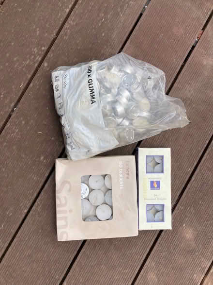 Photo of free Tea lights / candles, over 100 (Tolworth KT6) #1