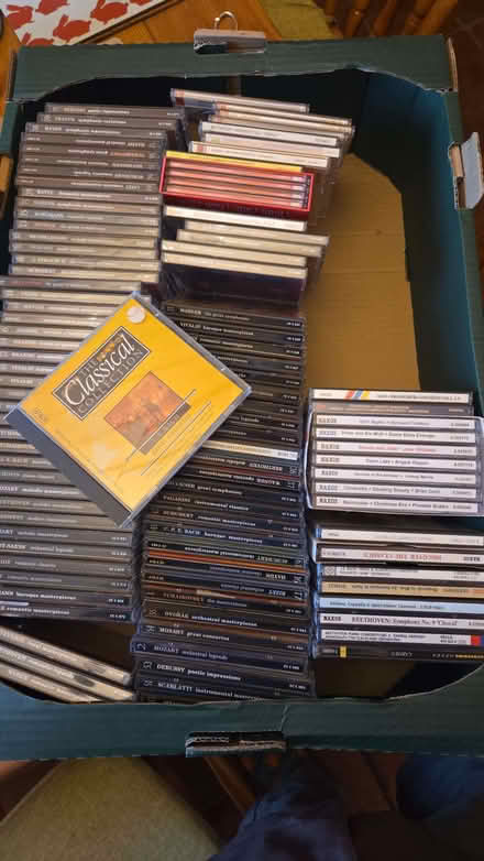 Photo of free Classical music CDs (Foxholes DY10) #1
