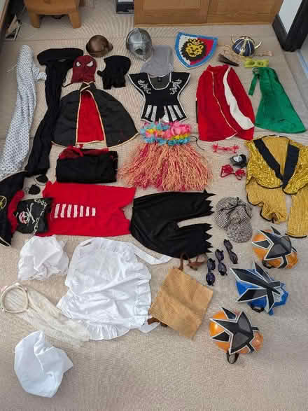 Photo of free Items of children dress-up costumes (Springfield CM2) #1