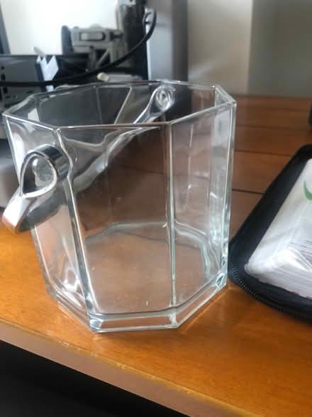 Photo of free glass jar (Ha48hp) #1