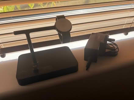 Photo of free iPhone Lightning & Apple Watch Combo Charger (Fareham PO15) #1