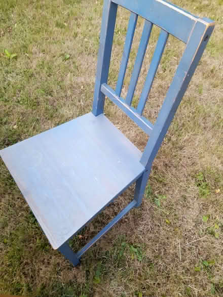 Photo of free Square table & 3 chairs (Mariansleigh EX36) #2