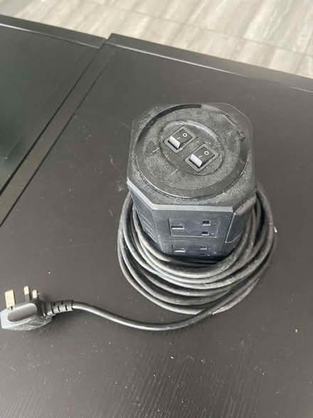 Photo of free Power extension, 5m, 8 x plug sockets, 4 x USB Type A (Bow E3) #1